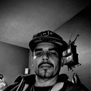 Meet your Posher, Adam